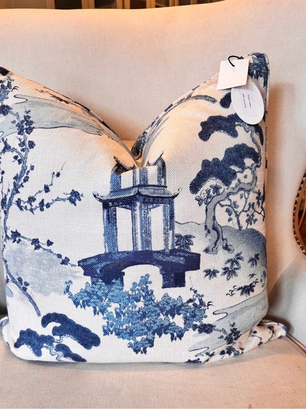 1-NWT CALLISTO HOME WATERCOLOR BONSAI DESIGN TEXTURE DECORATIVE PILLOW
